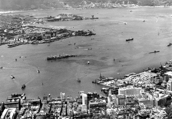 1956年從香港島遠眺維多利亞港